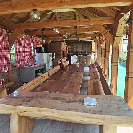 Djedovo Ognjiste,prenociste